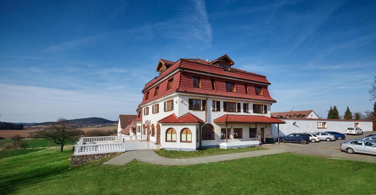 Hotel Stamberk Naceradec Экстерьер фото